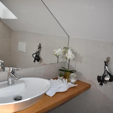 Coco Apartman